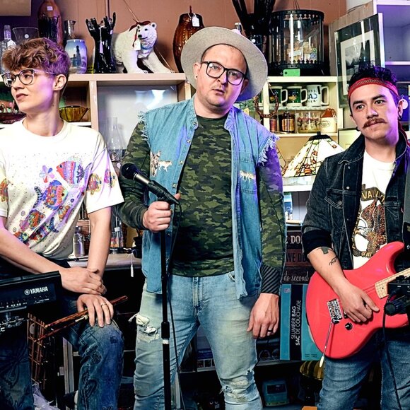 Meet your Posher, Justin - Picture 4 of 10